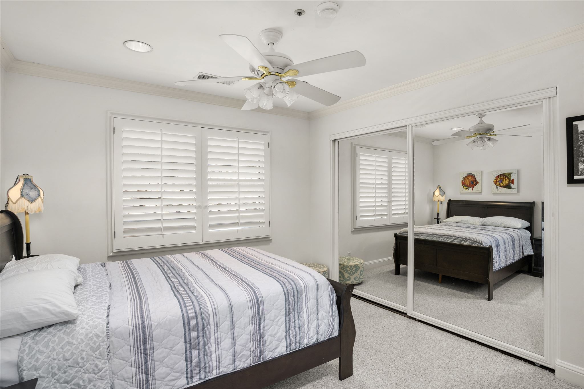Comfortable common area inside the Ocean Ridge treatment center.