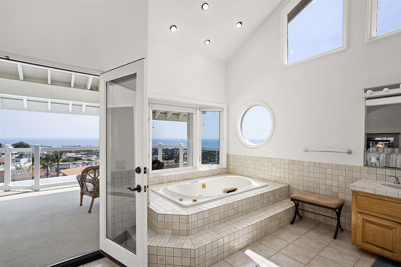 bathroom at ocean ridge treatment & recovery facility