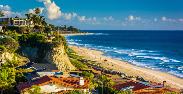 a cliff in San Clemente, California